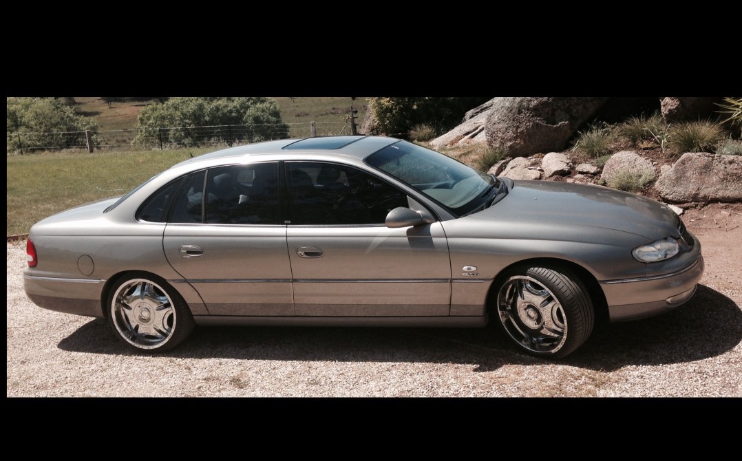 1999 Holden WH Statesman
