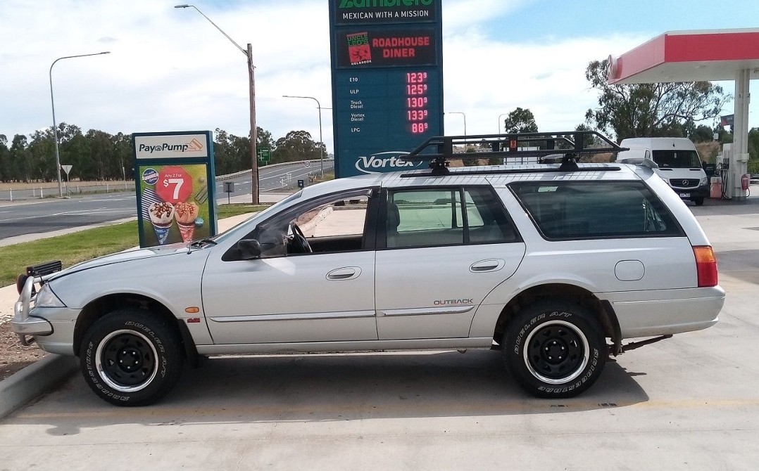 1999 Ford Falcon Futura RTV
