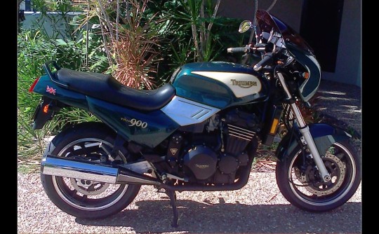 1993 Triumph 885cc TRIDENT 900