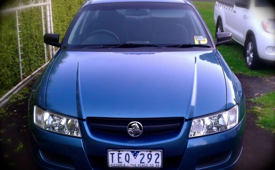 2004 Holden COMMODORE