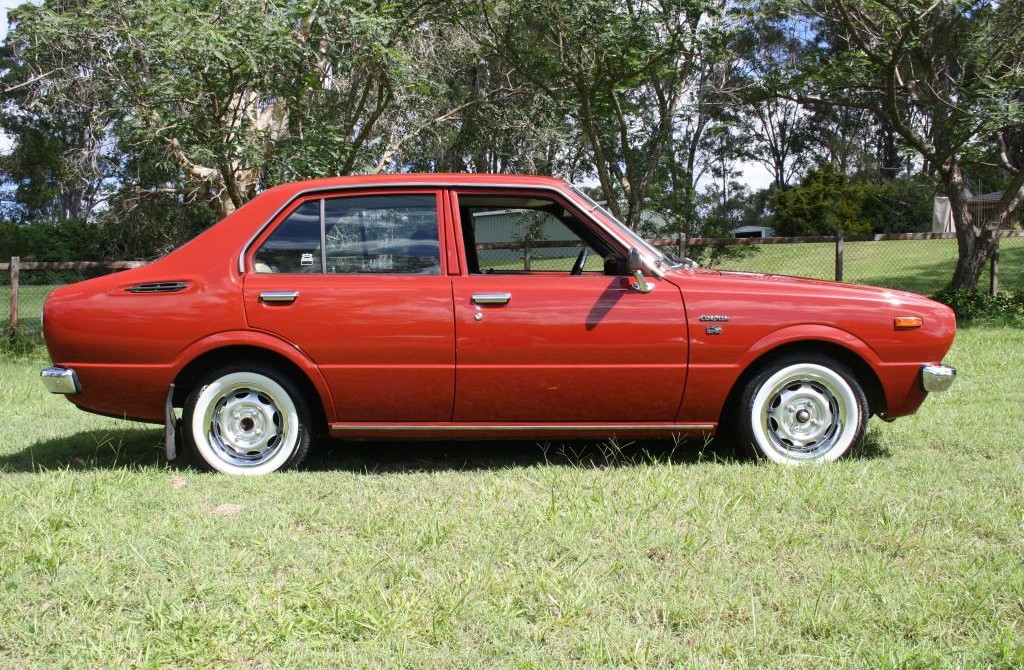 1977 Toyota COROLLA