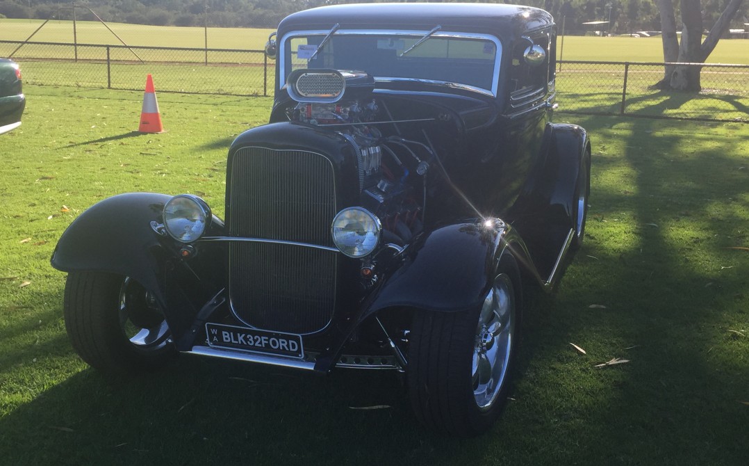 1932 Ford 5 window coupe