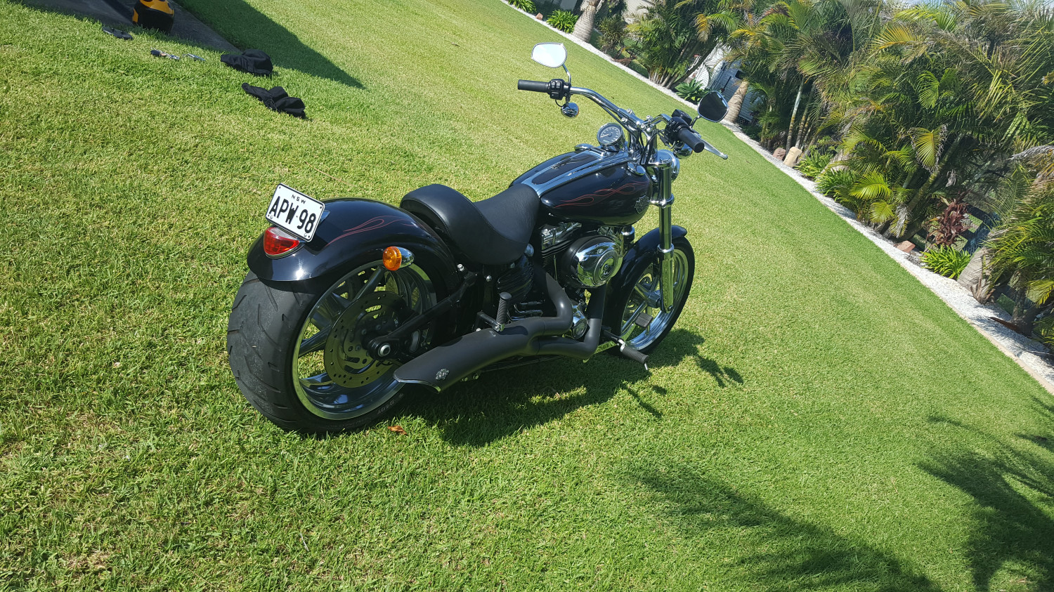 Photo by STEWART3 Shannons Club