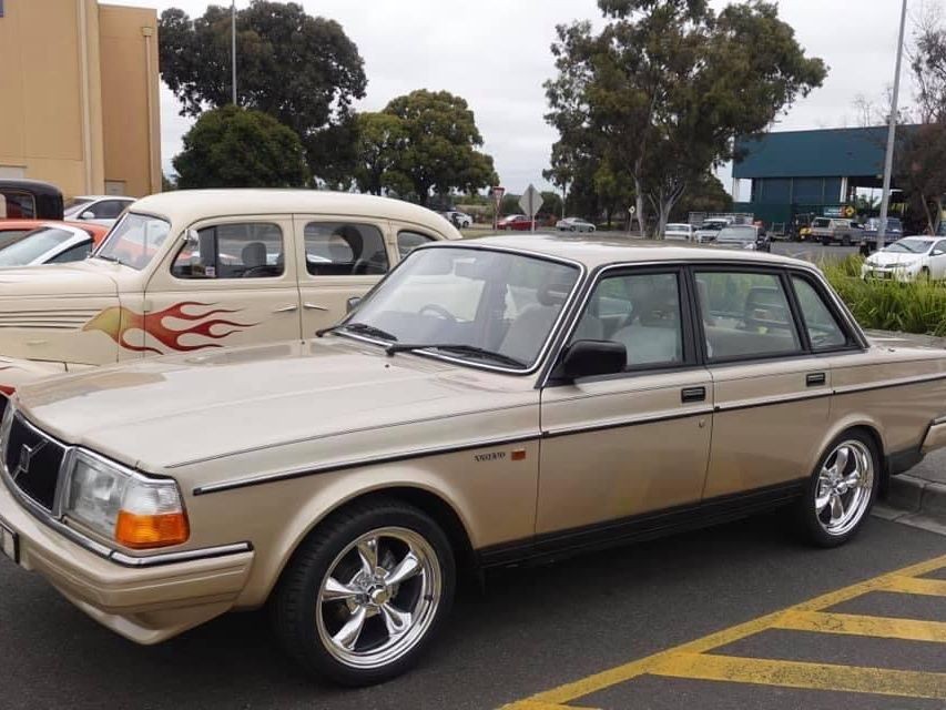 1984 Volvo 240 GL - lolvo - Shannons Club