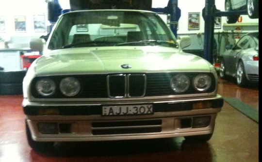 1988 BMW E30 318i