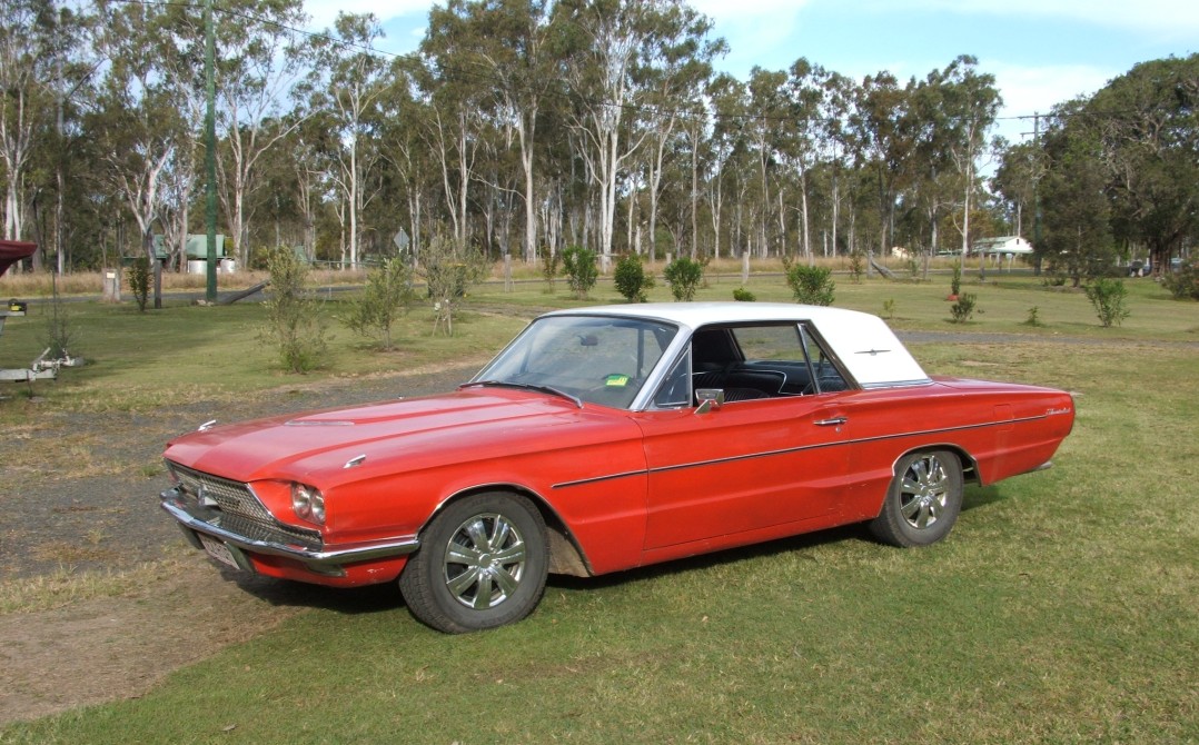 1966 Ford Thunderbird