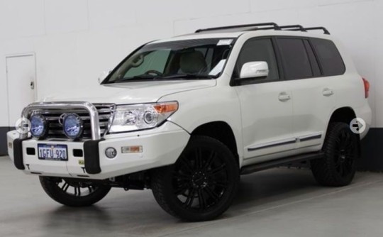 2013 Toyota LANDCRUISER Sahara