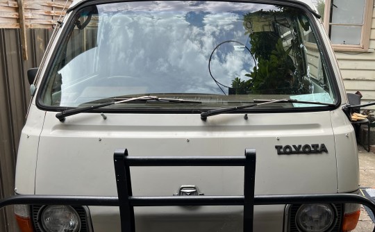1983 Toyota HIACE LWB