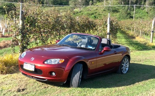 2006 Mazda MX-5 COUPE