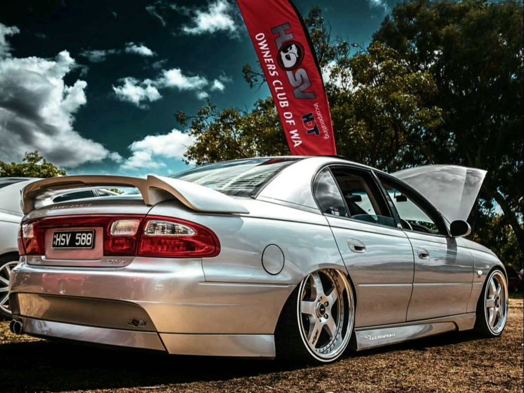 2002 Holden Special Vehicles CLUBSPORT R8