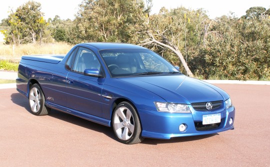 2005 Holden COMMODORE