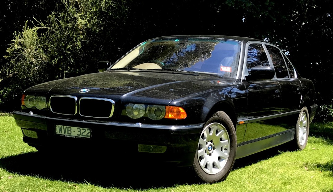 1999 BMW 735i