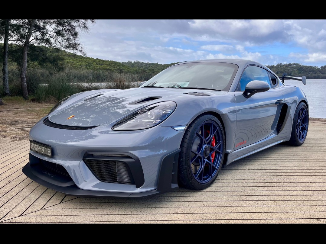 2024 Porsche 718 GT4 RS