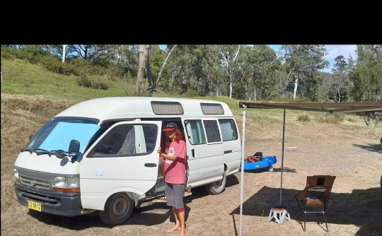 2004 Toyota HIACE LWB