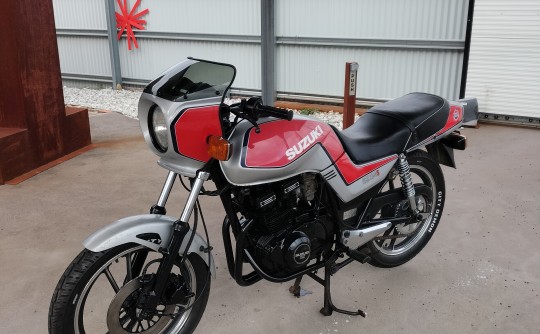 1983 Suzuki 249cc GSX250