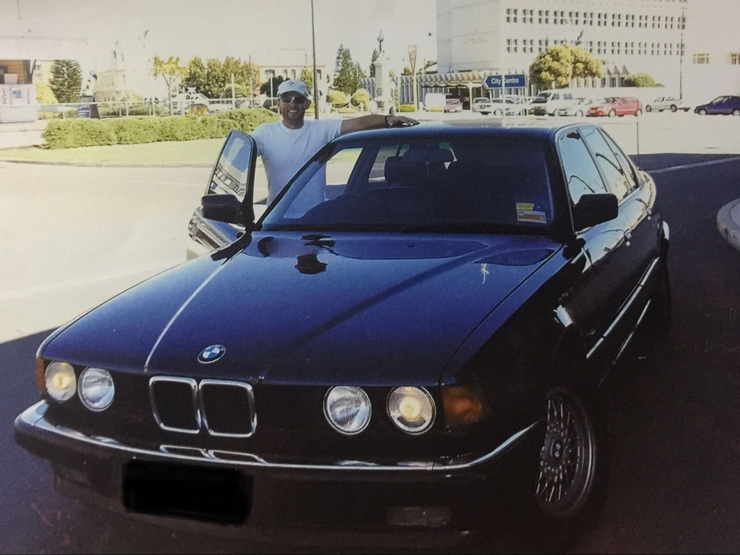 1988 BMW E32