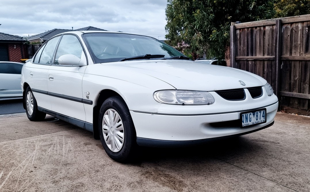 1998 Holden COMMODORE ACCLAIM