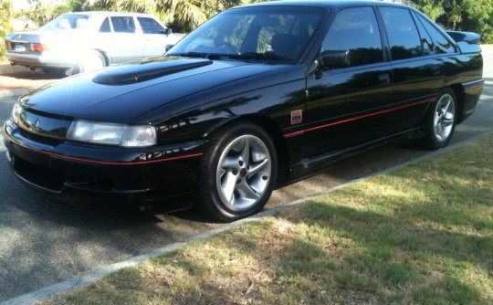 1990 Holden VN Group A