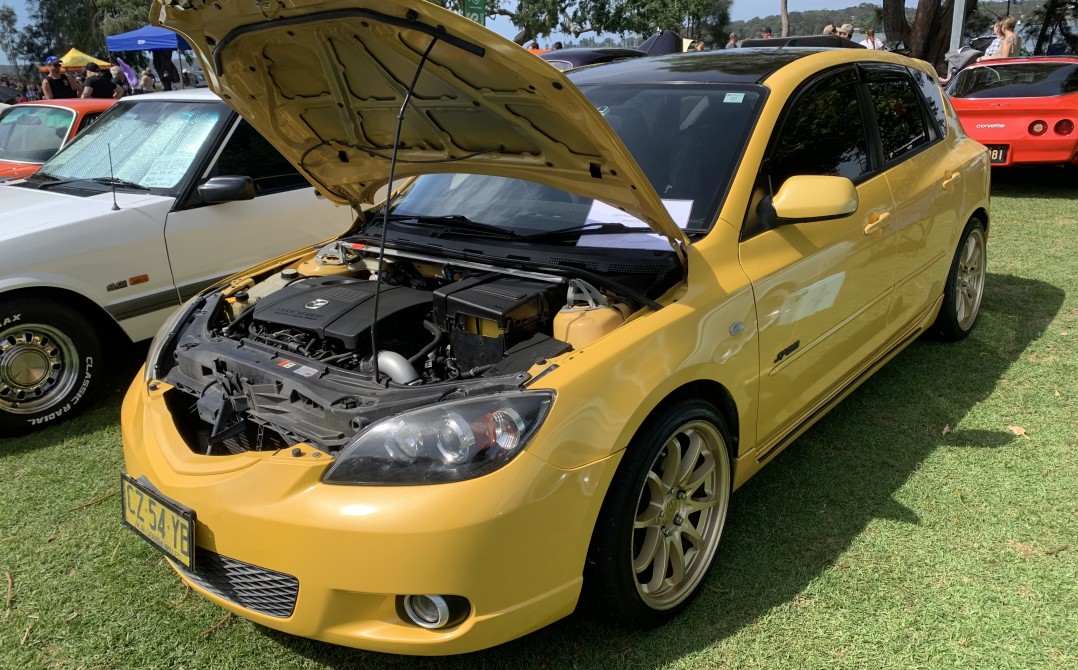 2004 Mazda MAZDA3 SP23