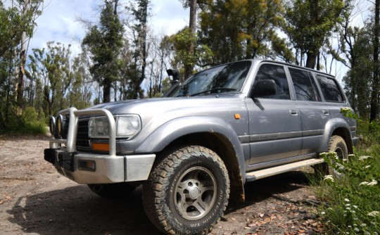 1997 Toyota LANDCRUISER (4x4)