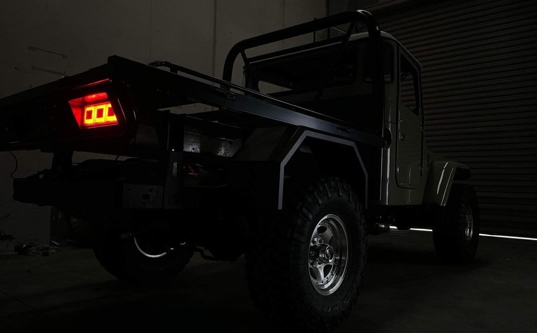1977 Toyota LANDCRUISER (4x4)
