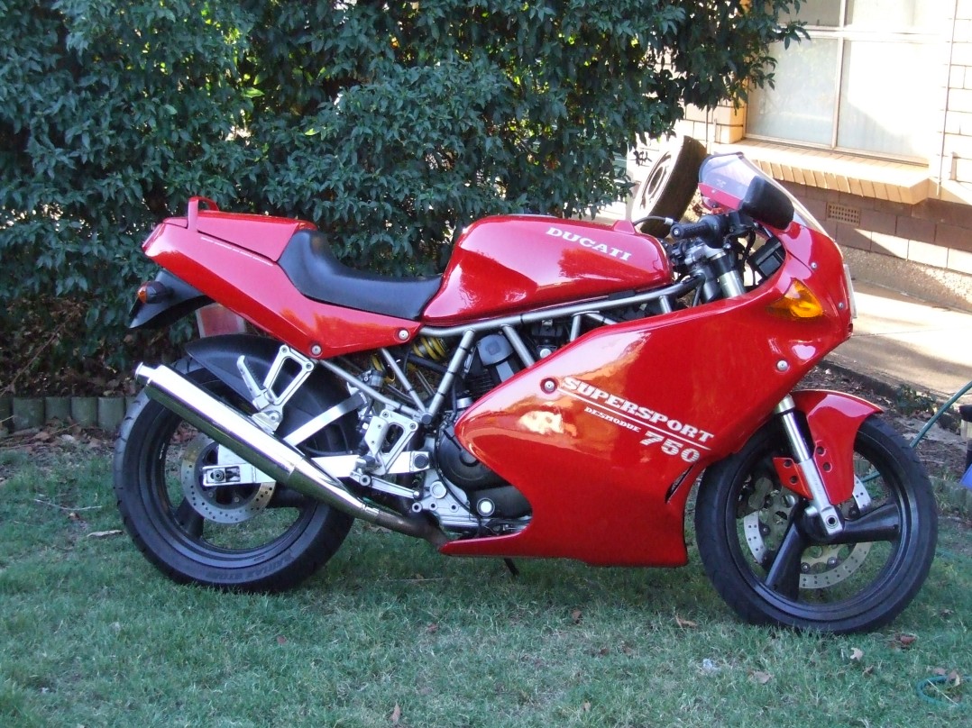 1993 Ducati supersport