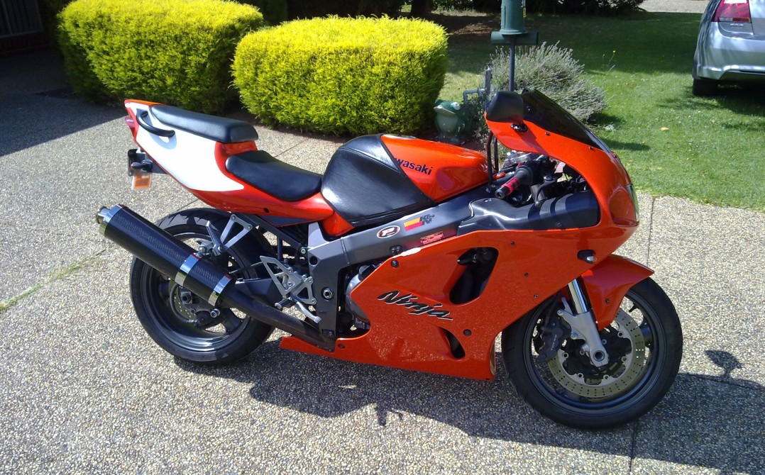 2001 Kawasaki 748cc ZX-7R (ZX 750 NINJA)