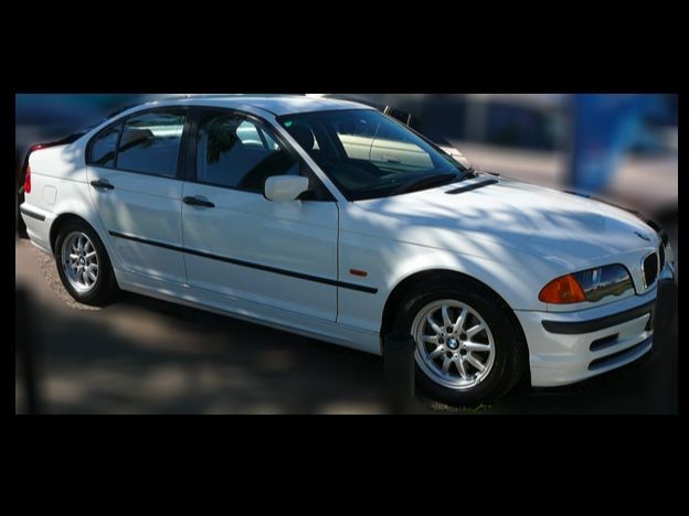 1999 BMW 318i