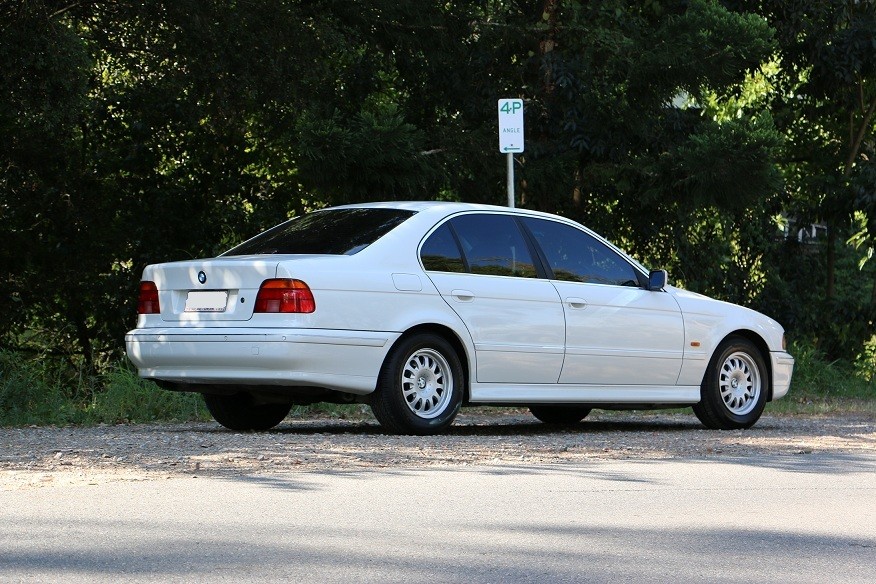 1996 BMW 523i