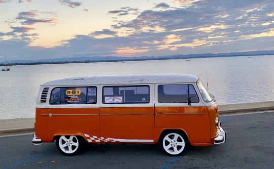 1976 Volkswagen TRANSPORTER KOMBI DELUXE