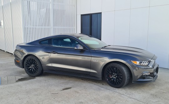 2017 Ford MUSTANG GT