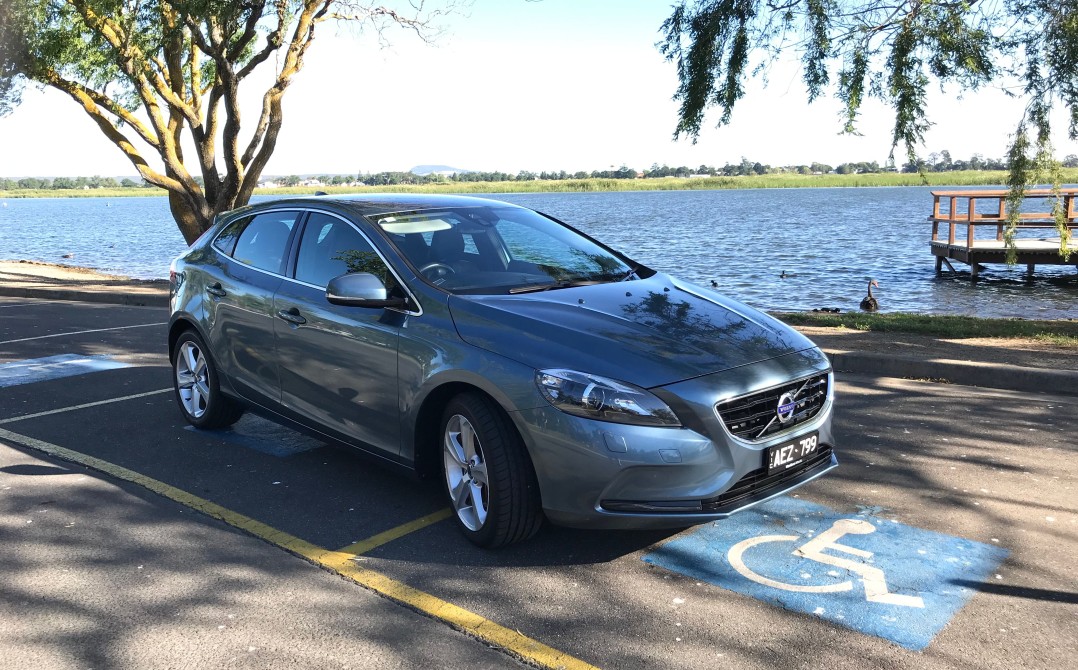 2014 Volvo V40 D4 LUXURY M TURBO