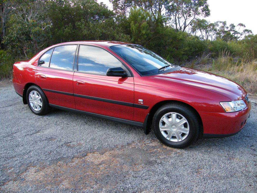 2004 Holden COMMODORE EXECUTIVE D/FUEL