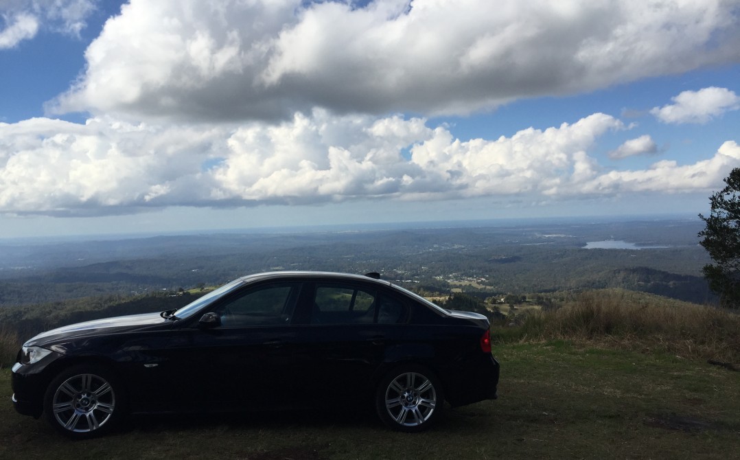 2005 BMW 320i