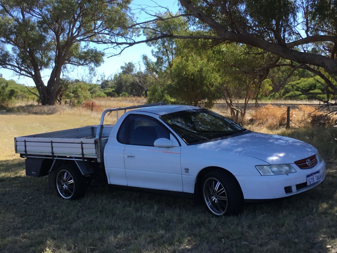 2003 Holden COMMODORE One Tonner