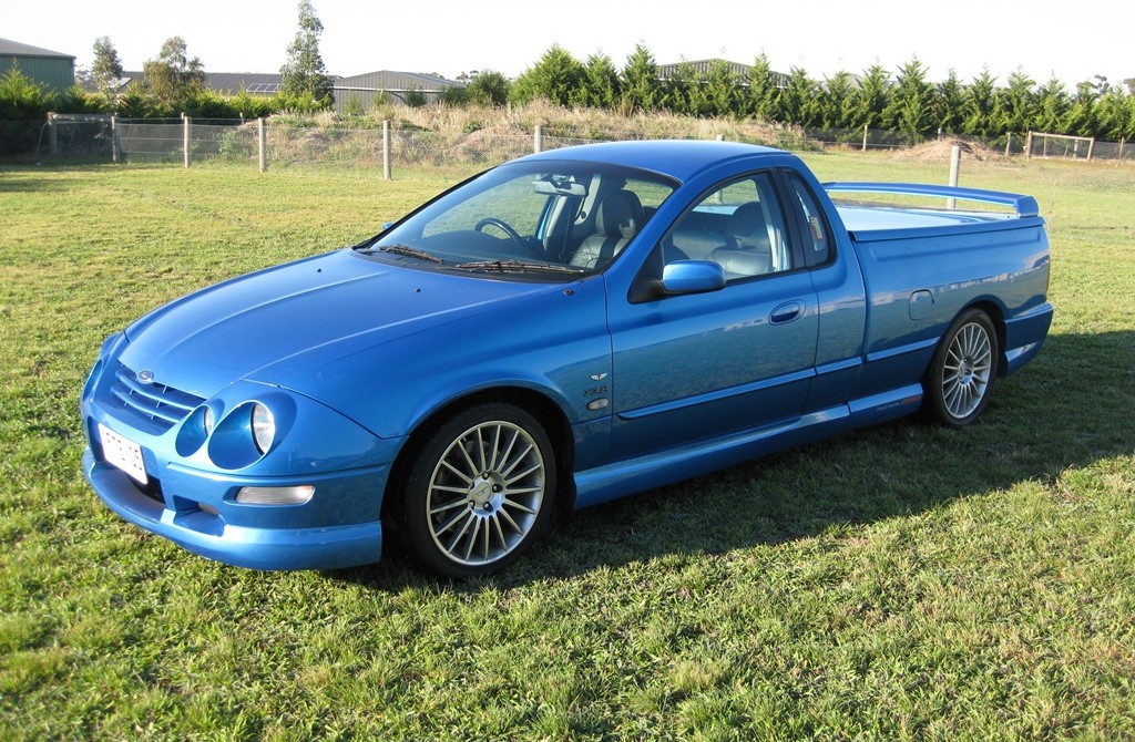2002 Ford XR8 Pursuit 250