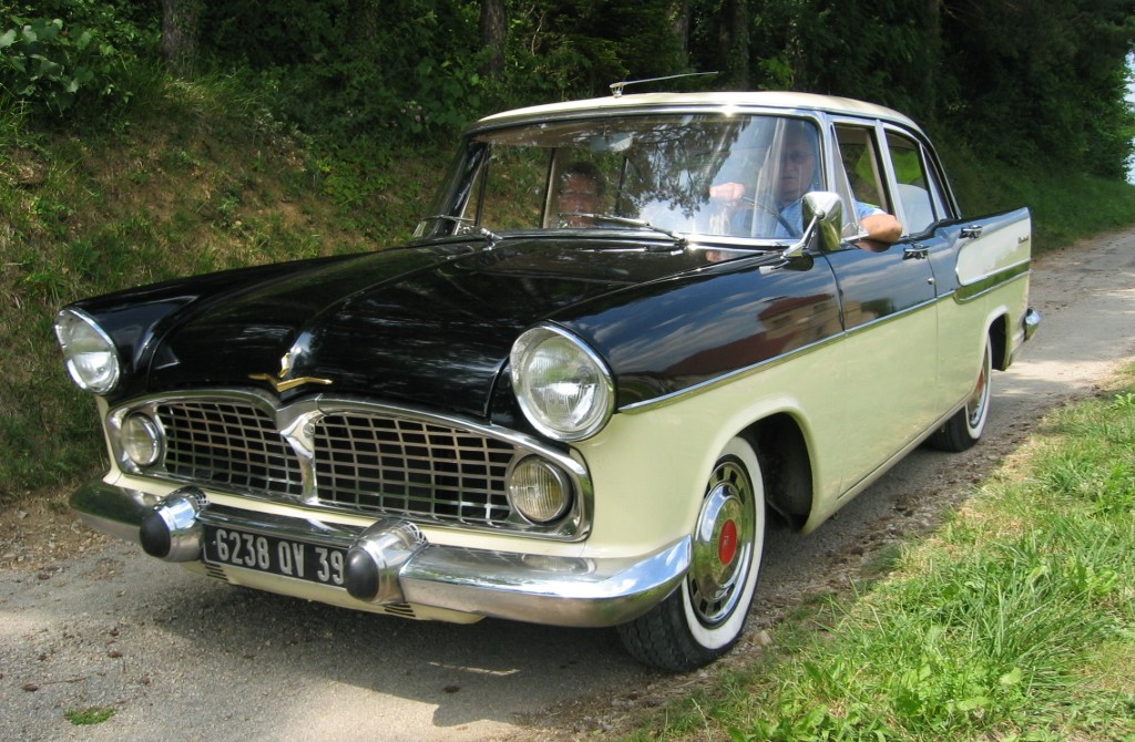 Simca Vedette