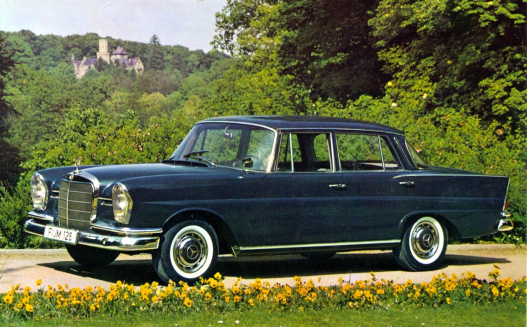 1959 Mercedes-Benz W111 220SE
