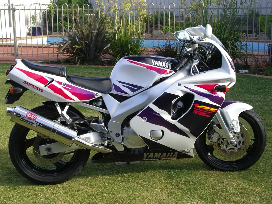 1995 Yamaha 599cc YZF600R