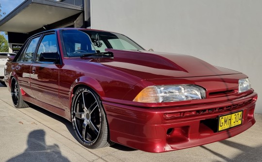 1988 Holden COMMODORE