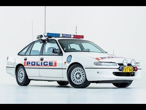 1989 Holden COMMODORE