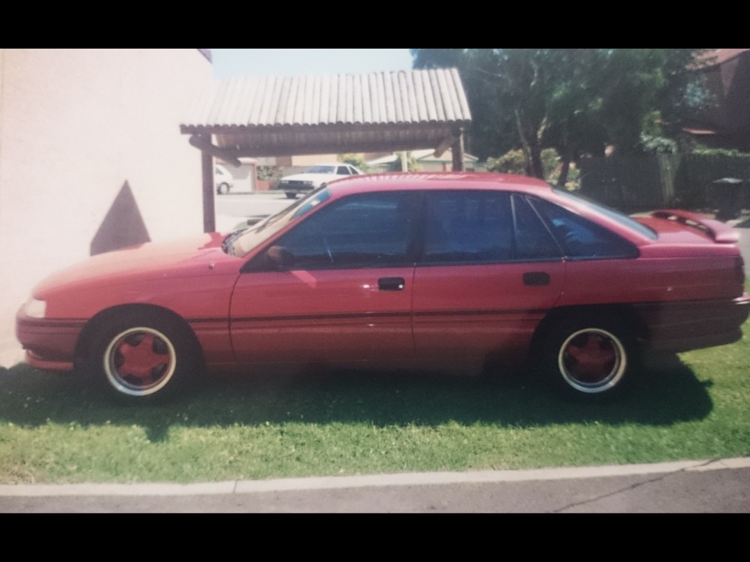 1992 Holden CALAIS