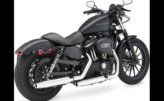 2015 Harley-Davidson 883cc XL883 IRON 883