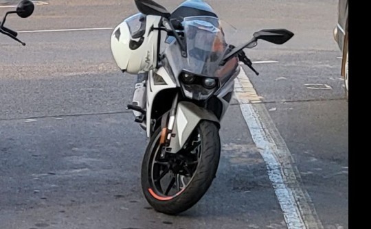 2021 KTM Rc390