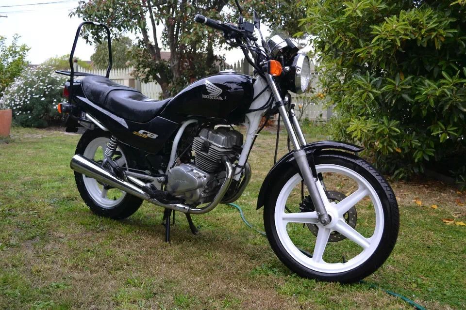 2001 Honda CB250