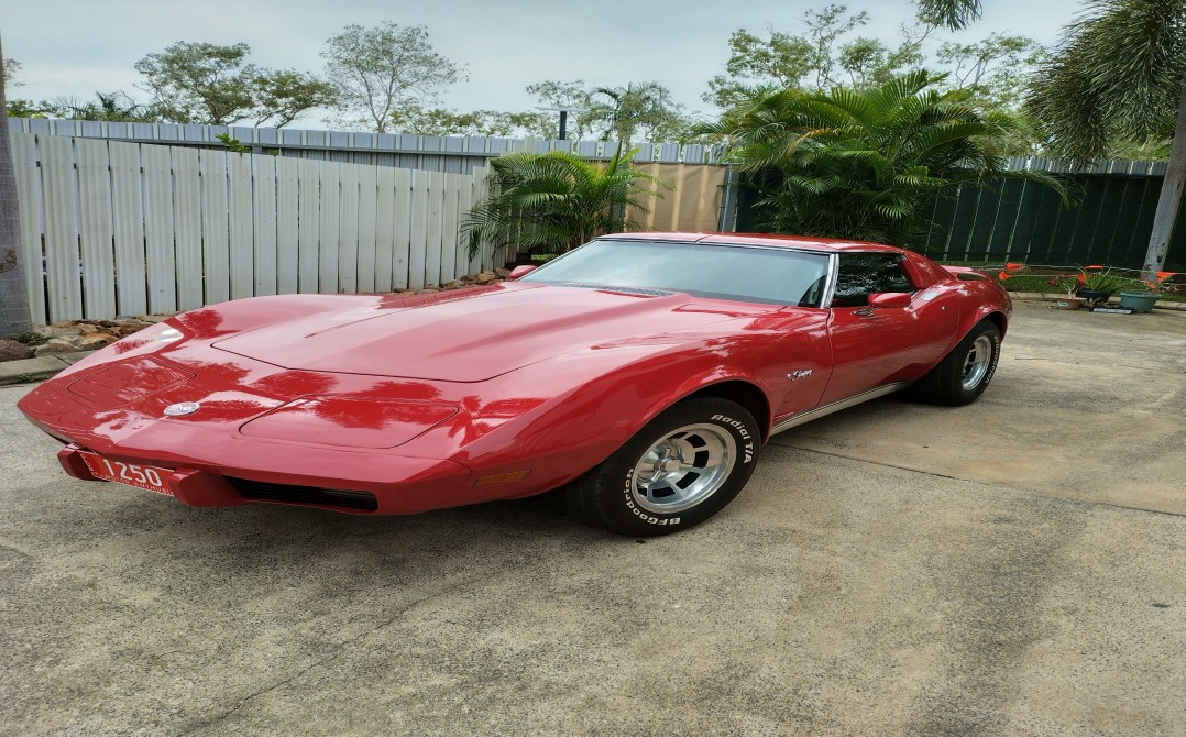 1976 Chevrolet CORVETTE STINGRAY