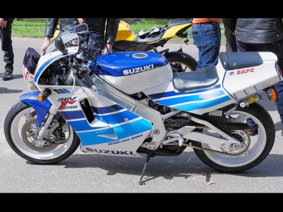 1991 Suzuki 249cc RGV250