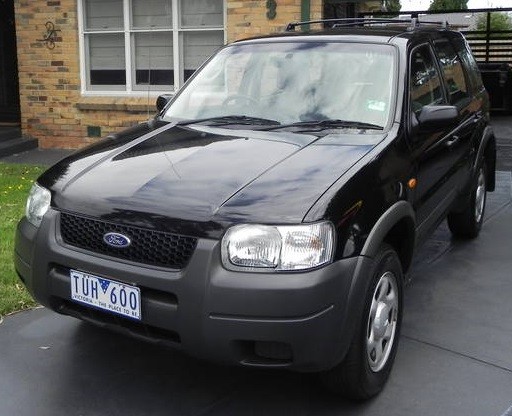2005 Ford ESCAPE XLS