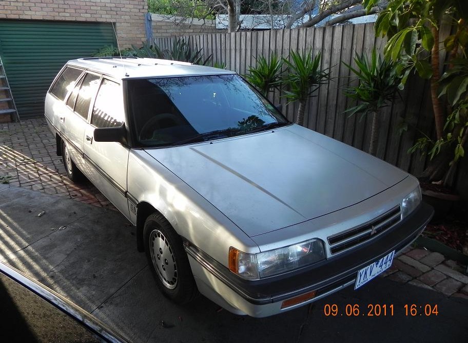 1994 Mitsubishi MAGNA GLX