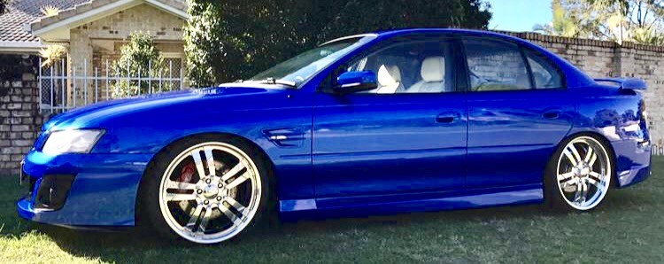 2004 Holden Special Vehicles CLUBSPORT R8